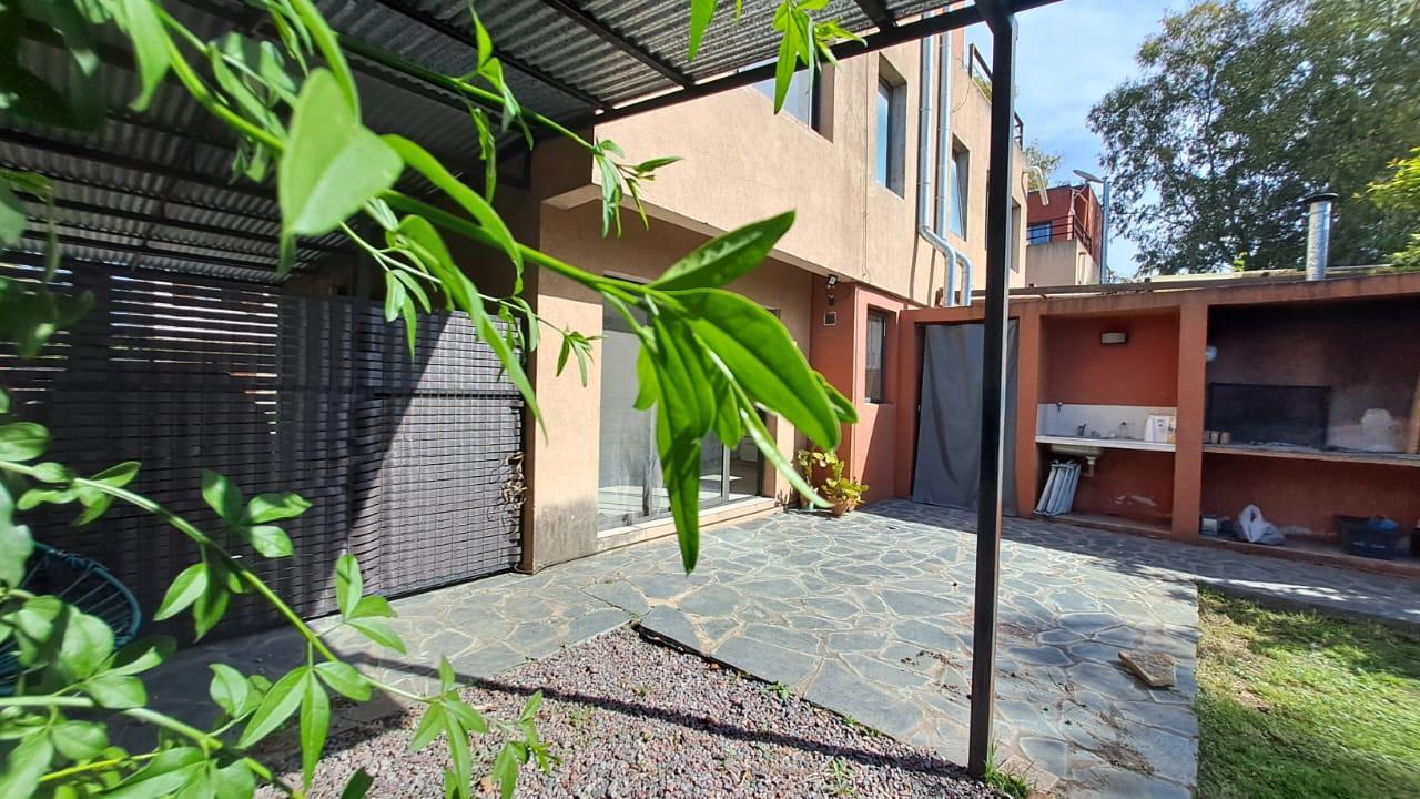 Casa 4 Ambientes en Alquiler en Pérgolas de Canning, Ezeiza
