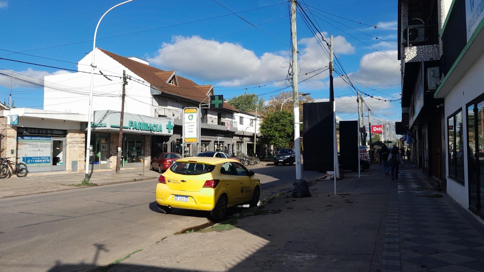Local comercial en Monte Grande en Alquiler. Ubicado en Av Leandro Alem