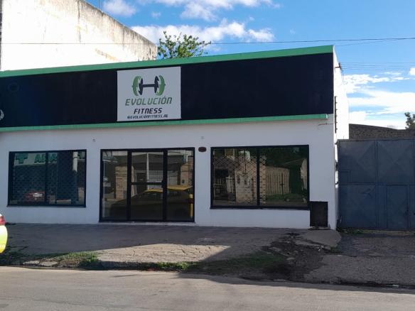 Local comercial en Monte Grande en Alquiler. Ubicado en Av Leandro Alem
