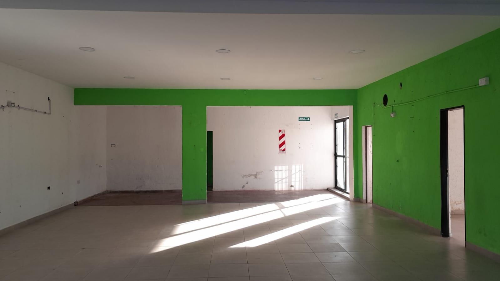 Local comercial en Monte Grande en Alquiler. Ubicado en Av Leandro Alem