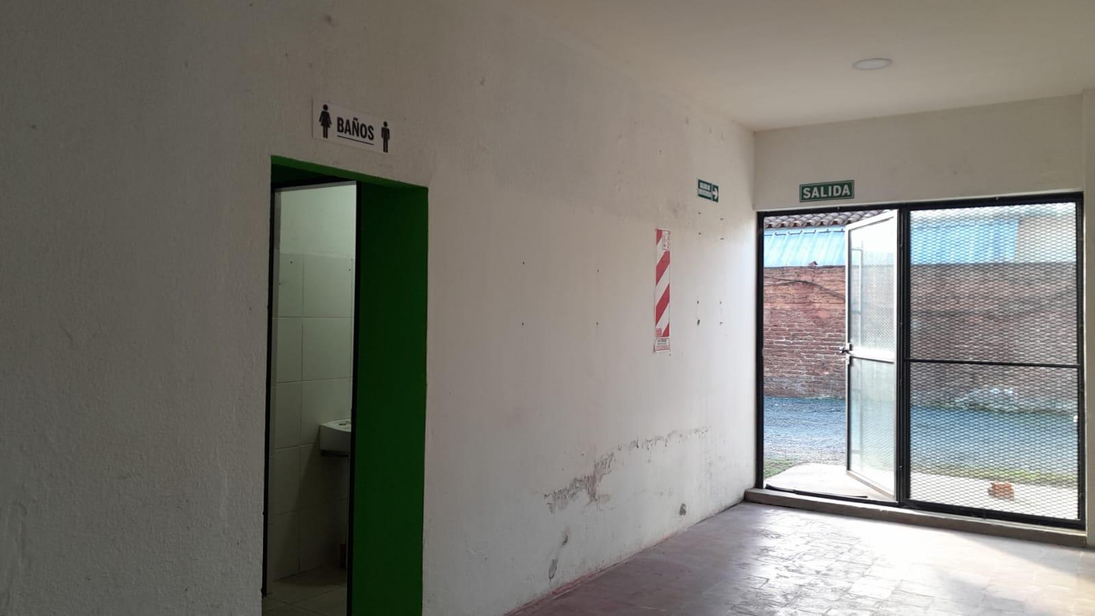 Local comercial en Monte Grande en Alquiler. Ubicado en Av Leandro Alem