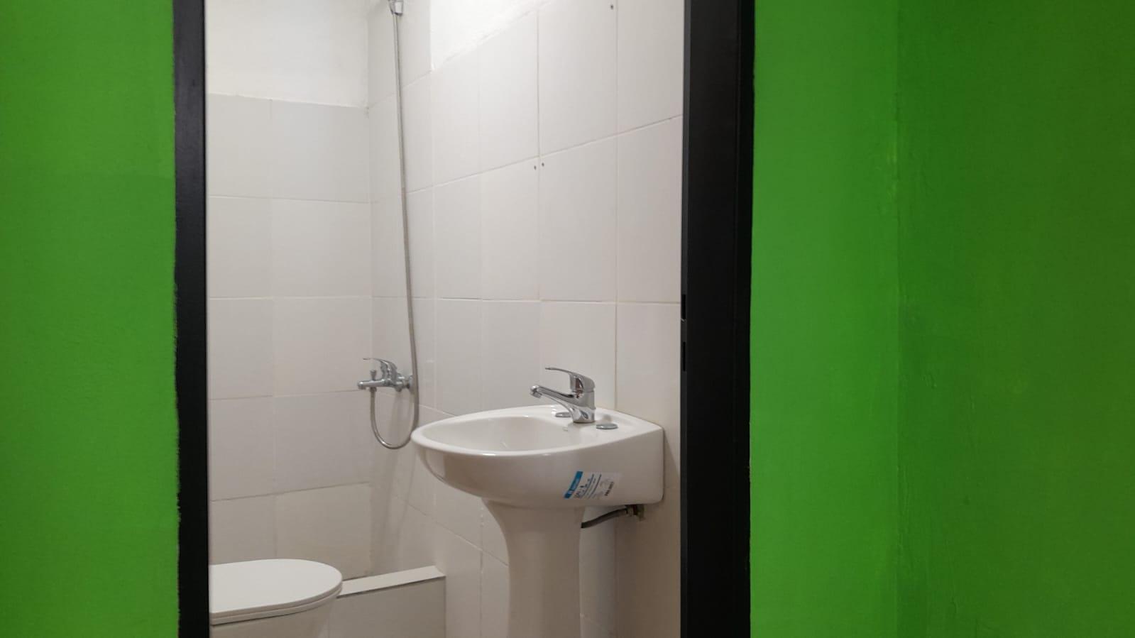 Local comercial en Monte Grande en Alquiler. Ubicado en Av Leandro Alem