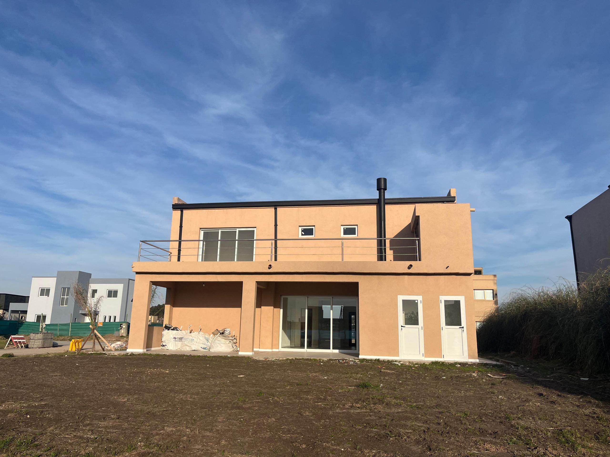 WhatsApp Image 2025-08-14 at 15.53.28