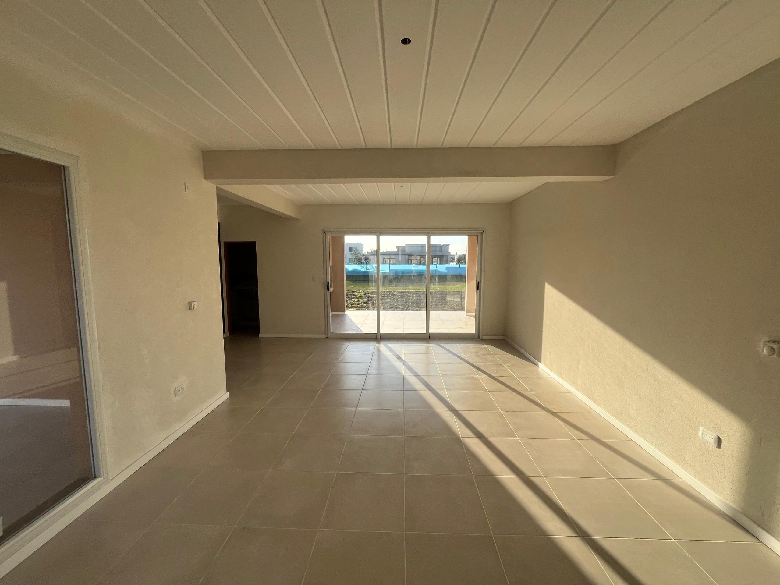 WhatsApp Image 2025-08-14 at 15.58.06