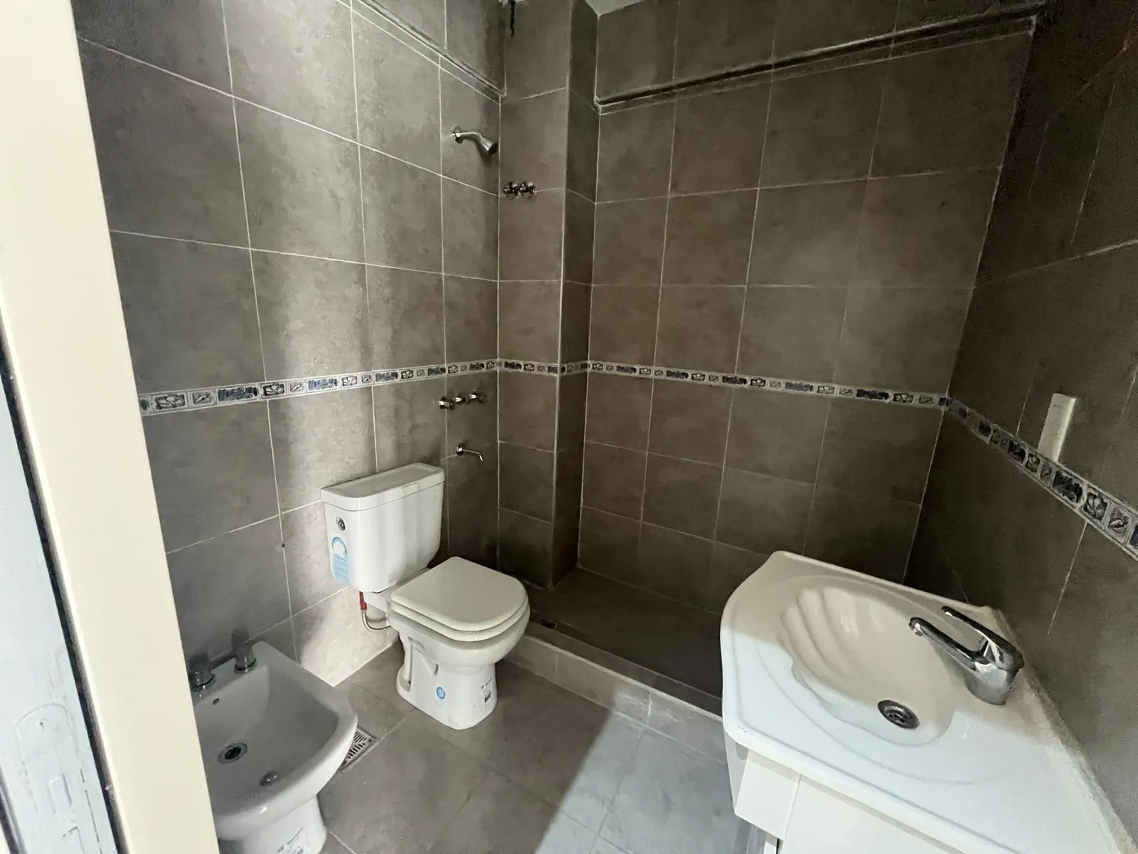 WhatsApp Image 2025-05-27 at 11.30.14 (1)