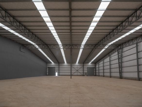 Naves Industriales en Alquiler – Canning Industrial