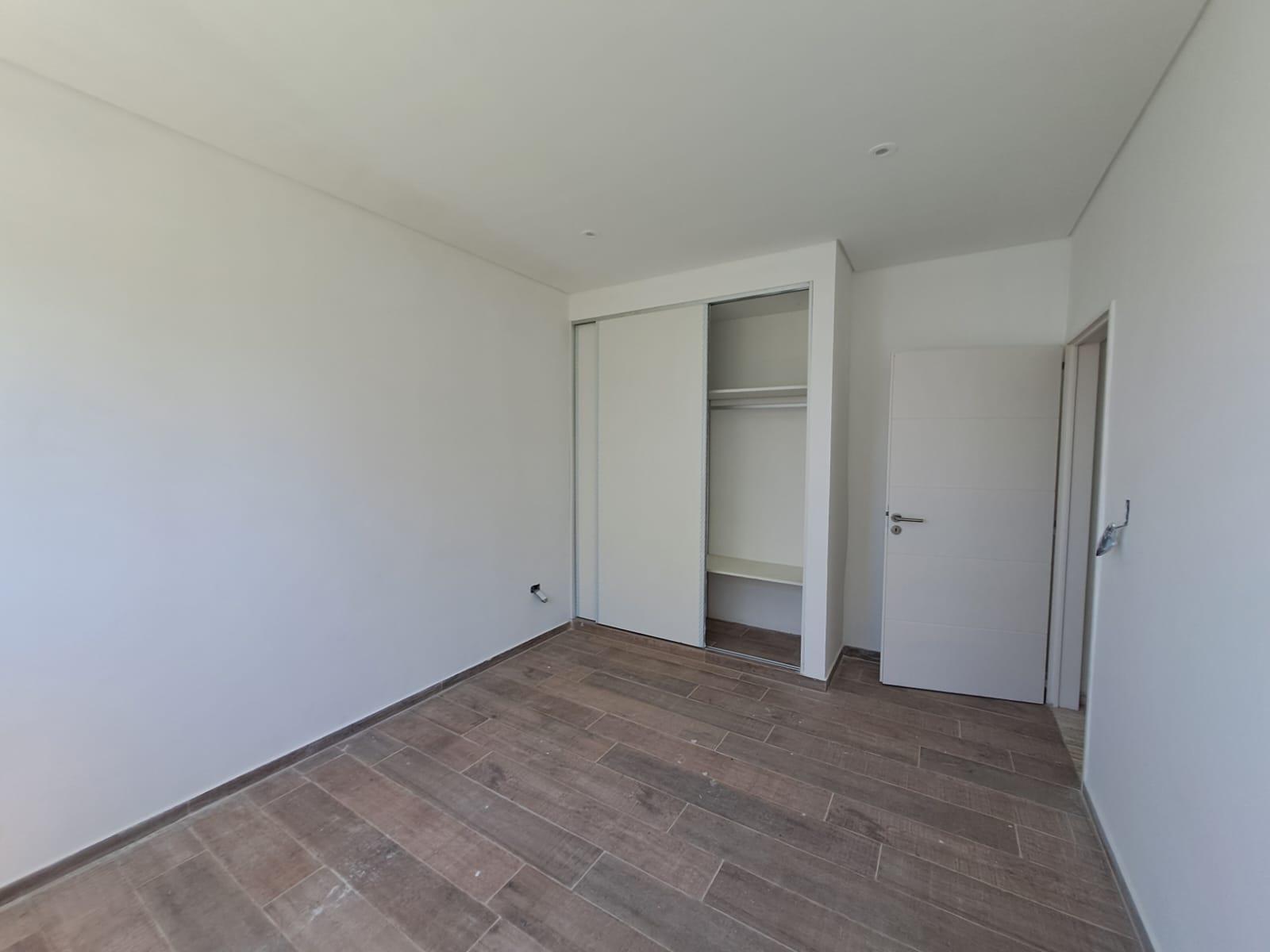 WhatsApp Image 2025-10-07 at 15.05.04 (1)