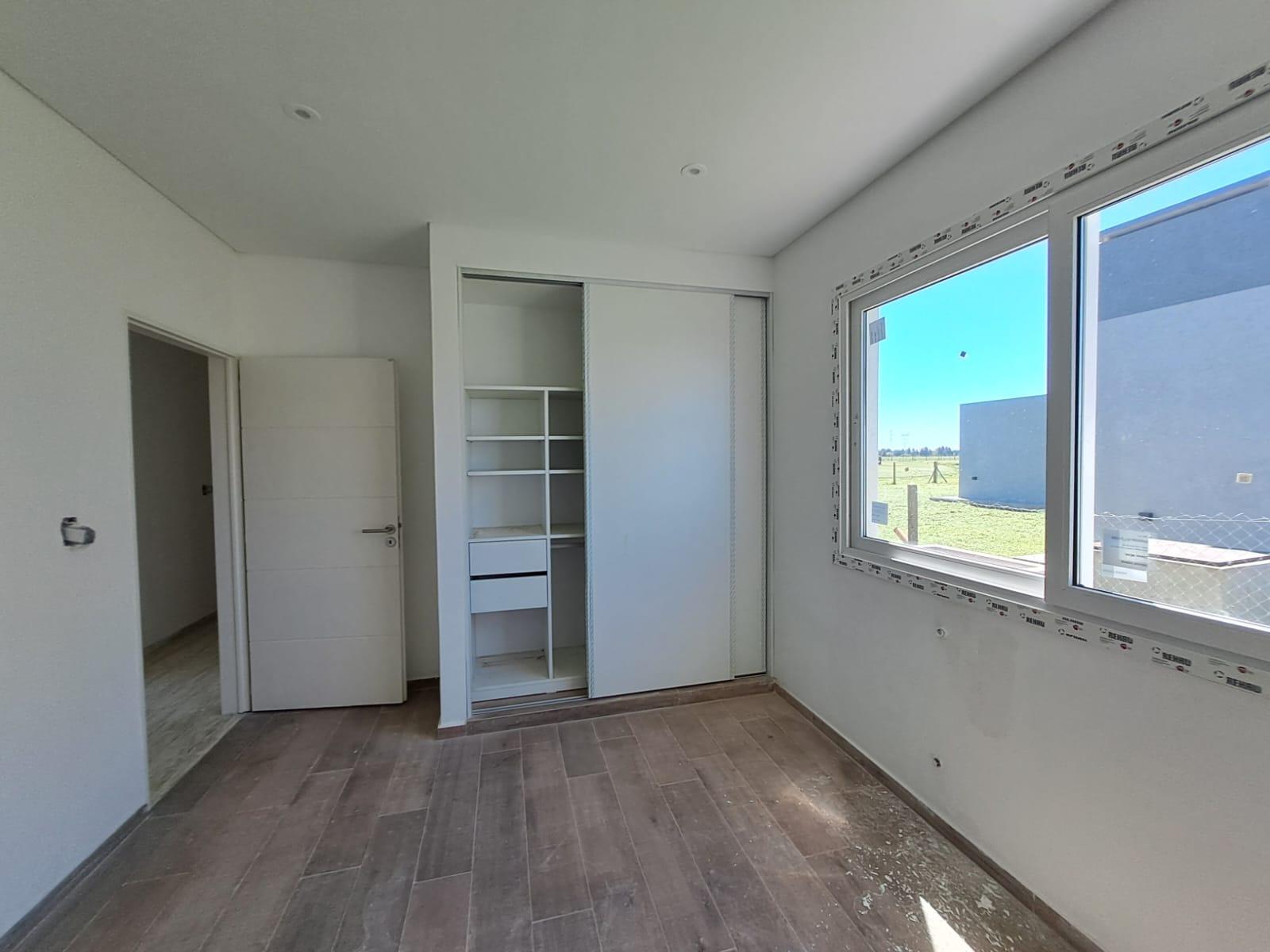 WhatsApp Image 2025-10-07 at 15.05.04 (2)