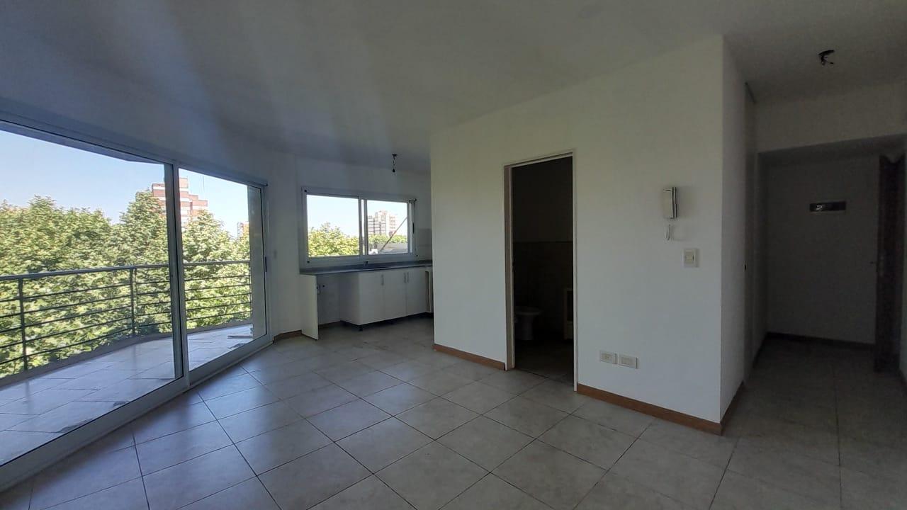 WhatsApp Image 2025-10-18 at 10.29.38 (4)