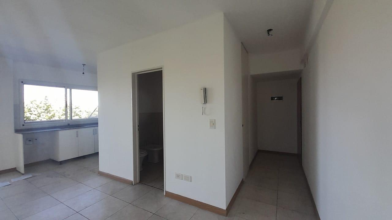 WhatsApp Image 2025-10-18 at 10.29.39 (9)