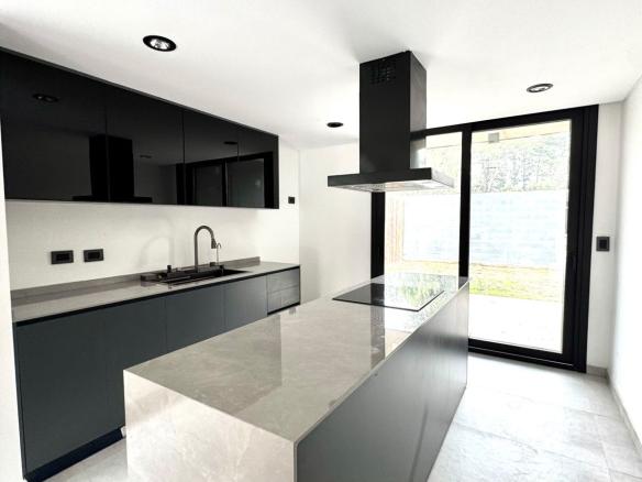 Duplex a estrenar en venta en Canning complejo Zen View II
