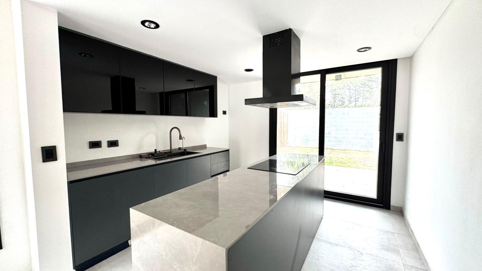 Duplex a estrenar en venta en Canning complejo Zen View II