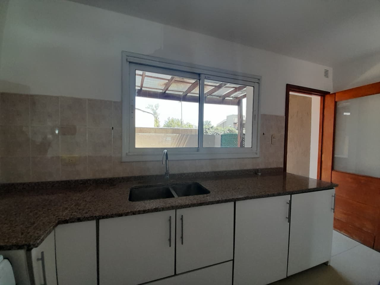 Alquiler Departamento 3 Ambientes en planta baja Amaneceres De Canning