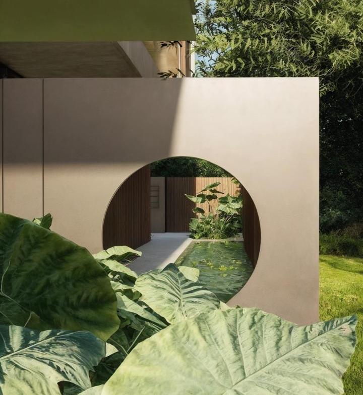 720