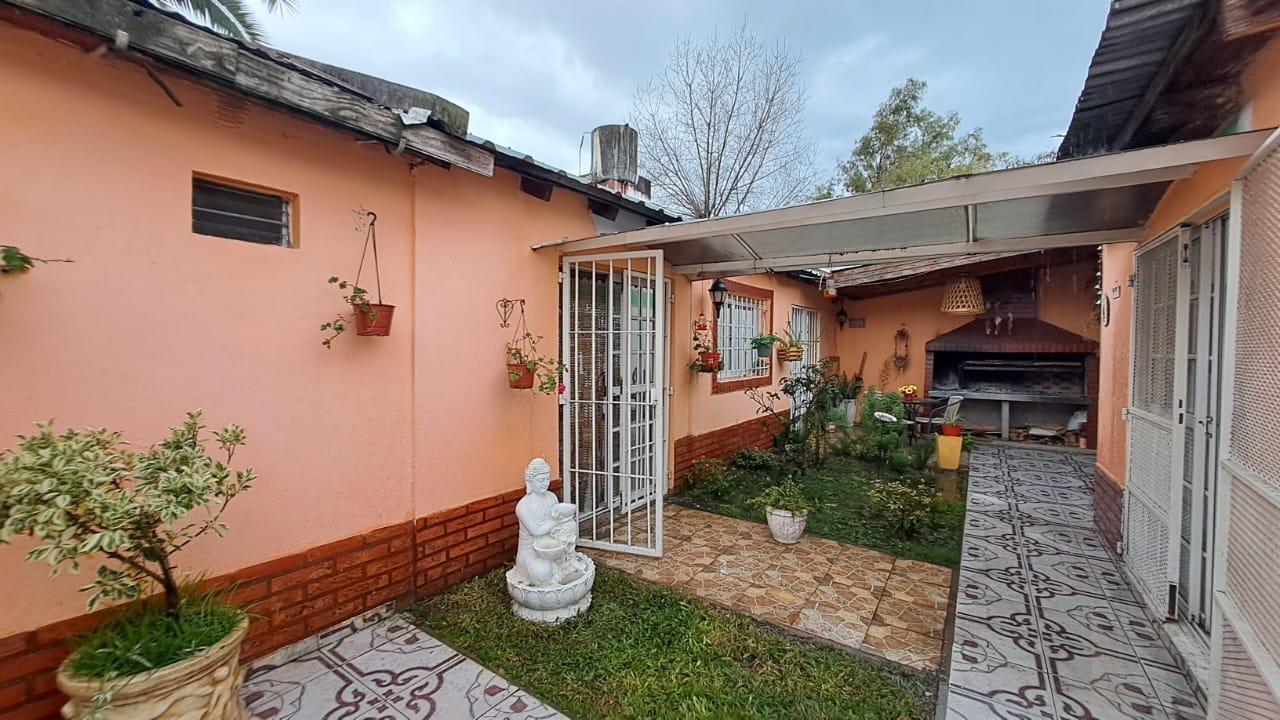Casa en venta en Ezeiza sobre Berutti al 100