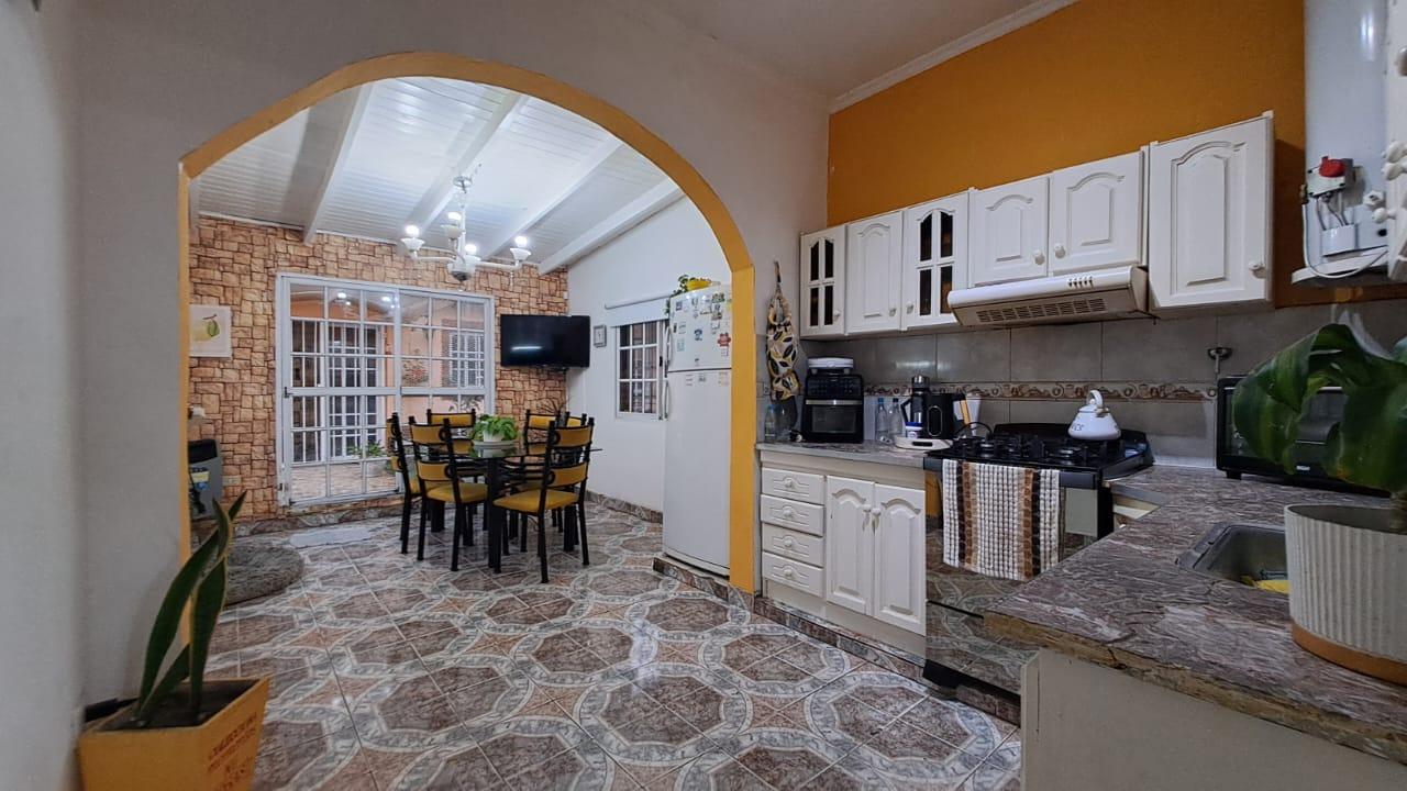 Casa en venta en Ezeiza sobre Berutti al 100