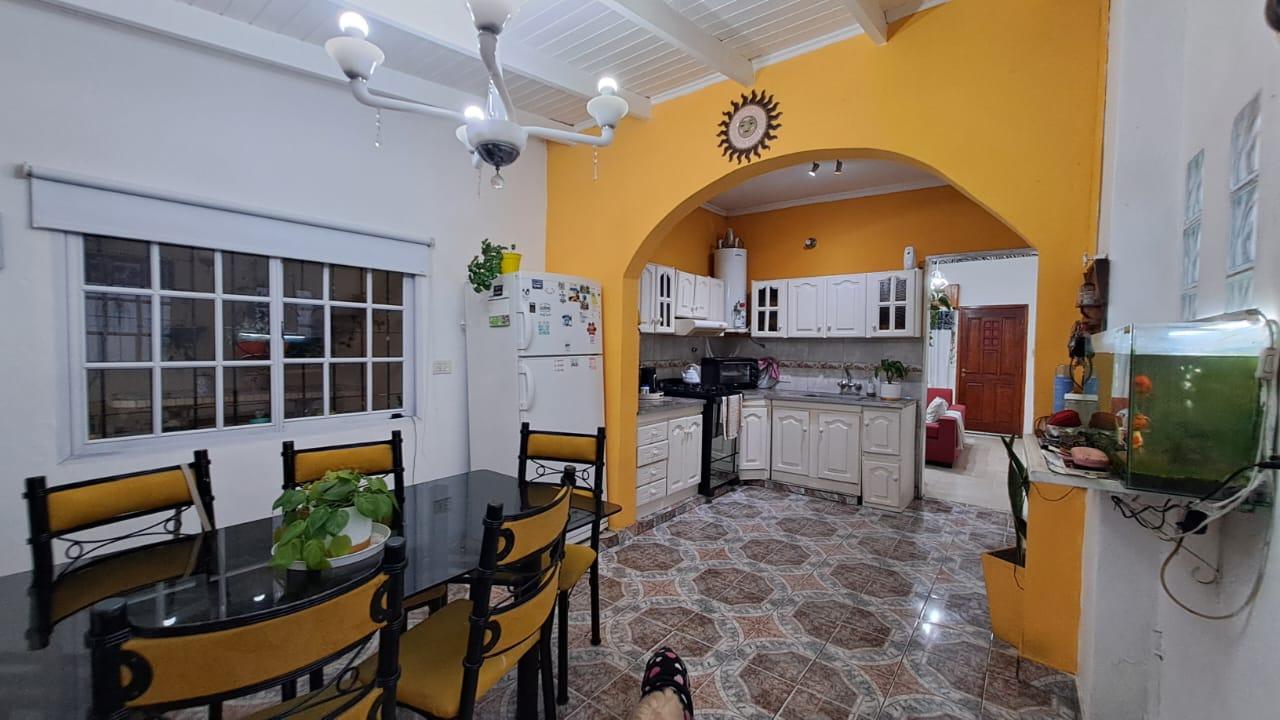 Casa en venta en Ezeiza sobre Berutti al 100