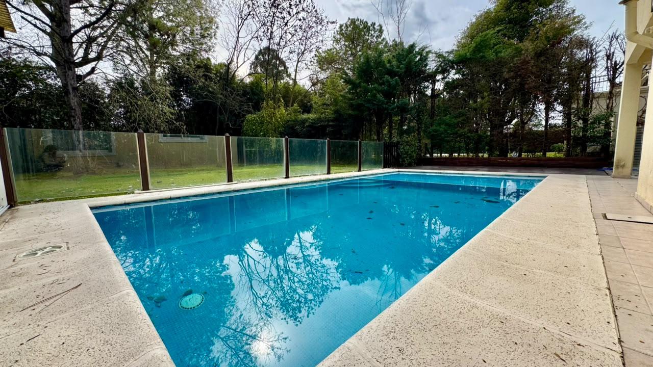 Casa en venta en Canning barrio Solar del Bosque Con Escritura Apto crédito