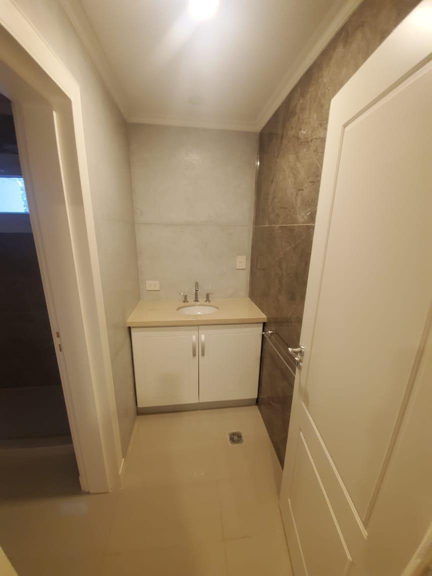 Casa de estilo clásico de 5 ambientes en venta en Saint Thomas Oeste Canning