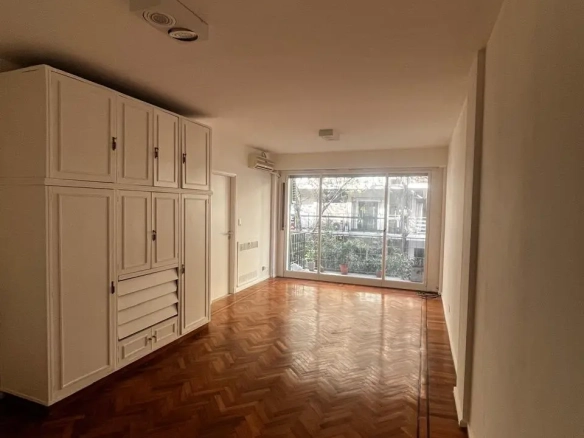 Departamento monoambiente en tercer piso en venta, Recoleta, Capital Federal, calle Larrea al 1300