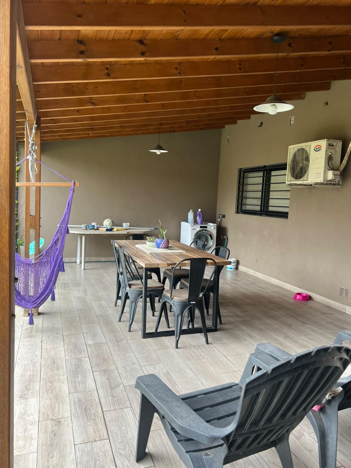 WhatsApp Image 2026-08-14 at 13.45.21 (2) Venta de Casa moderna de 6 ambientes con pileta en La Unión Ezeiza