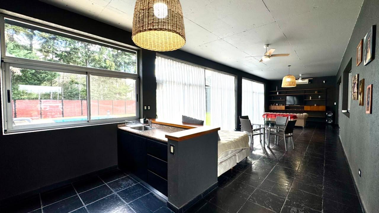 Casa con 4 dormitorios en venta en Los Naranjos I Canning
