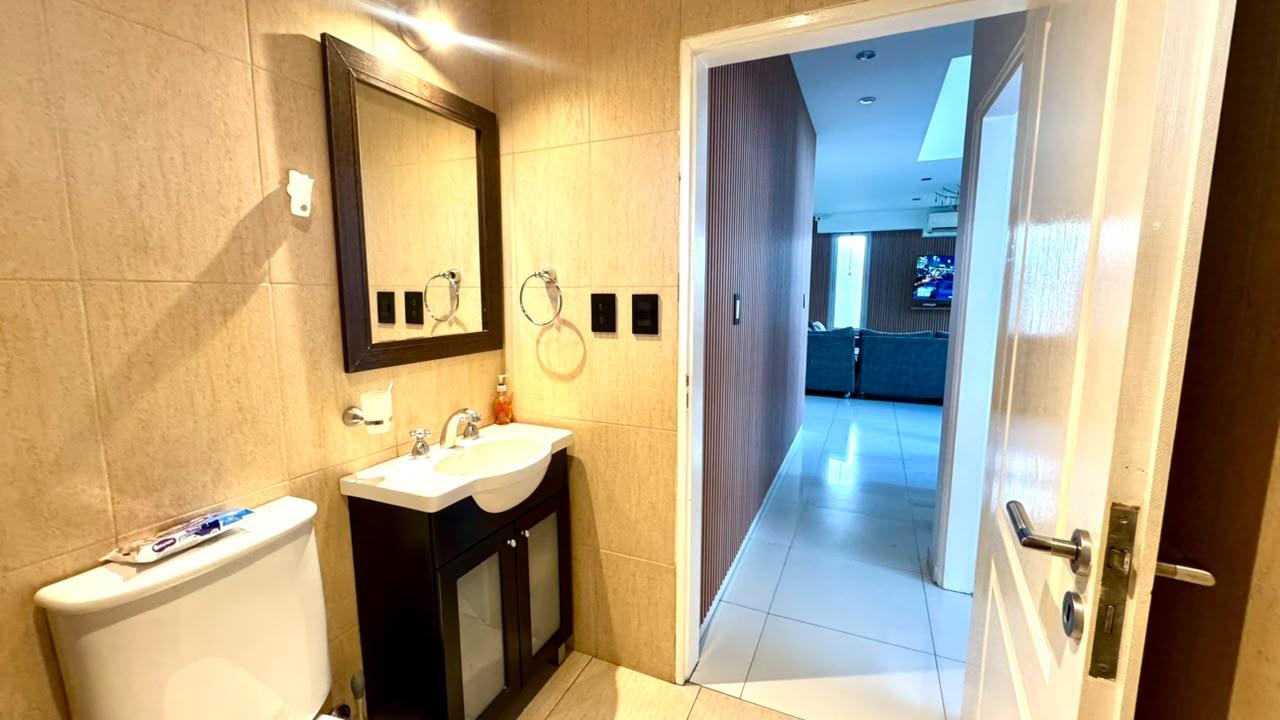 Casa con 4 dormitorios en venta en Los Naranjos I Canning