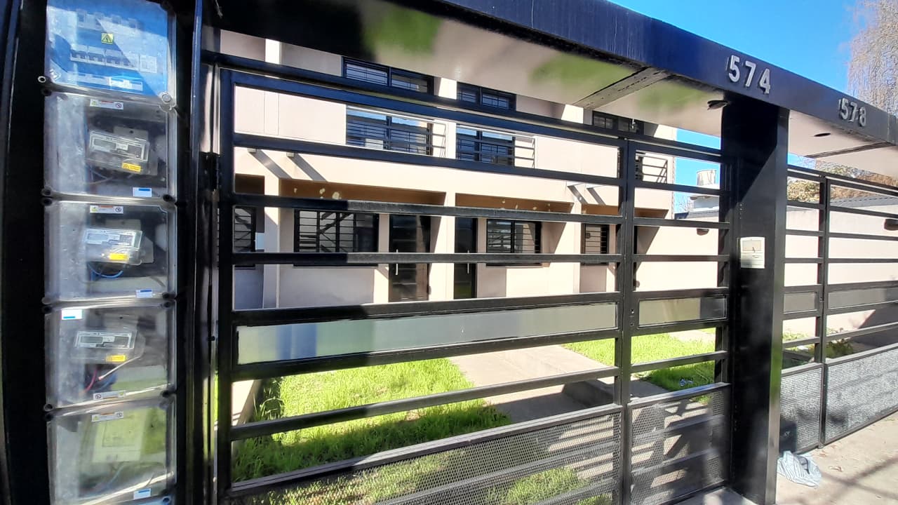 Duplex en venta en Monte Grande Con Escritura y Planos