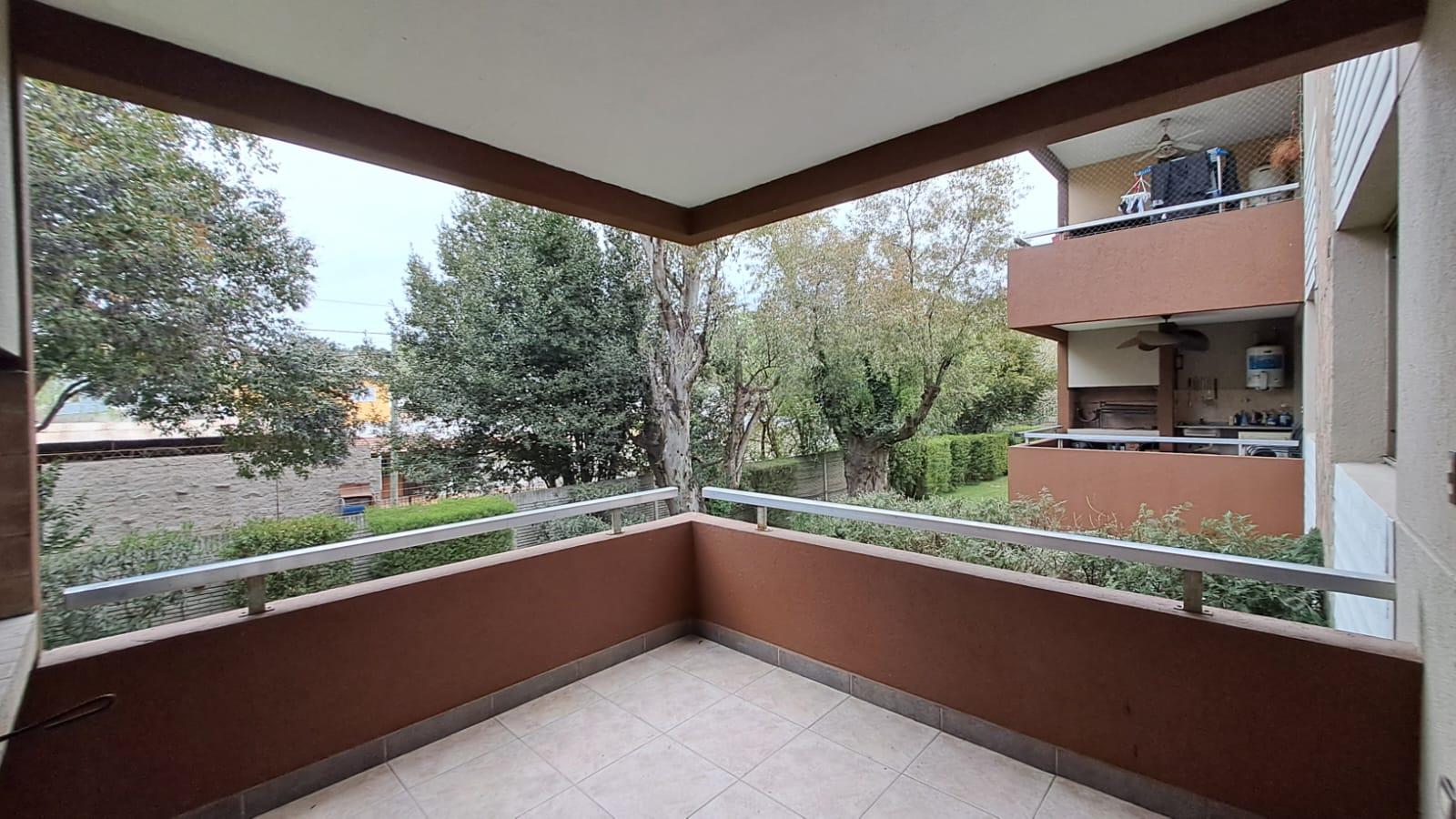 Venta y Alquiler de Departamento en Canning 2 ambientes en primer piso por ascensor complejo Amaneceres Residence