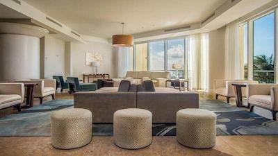 Venta de Departamentos en Miami Florida Edificio del Hotel Double Tree Ocean Point de Hilton
