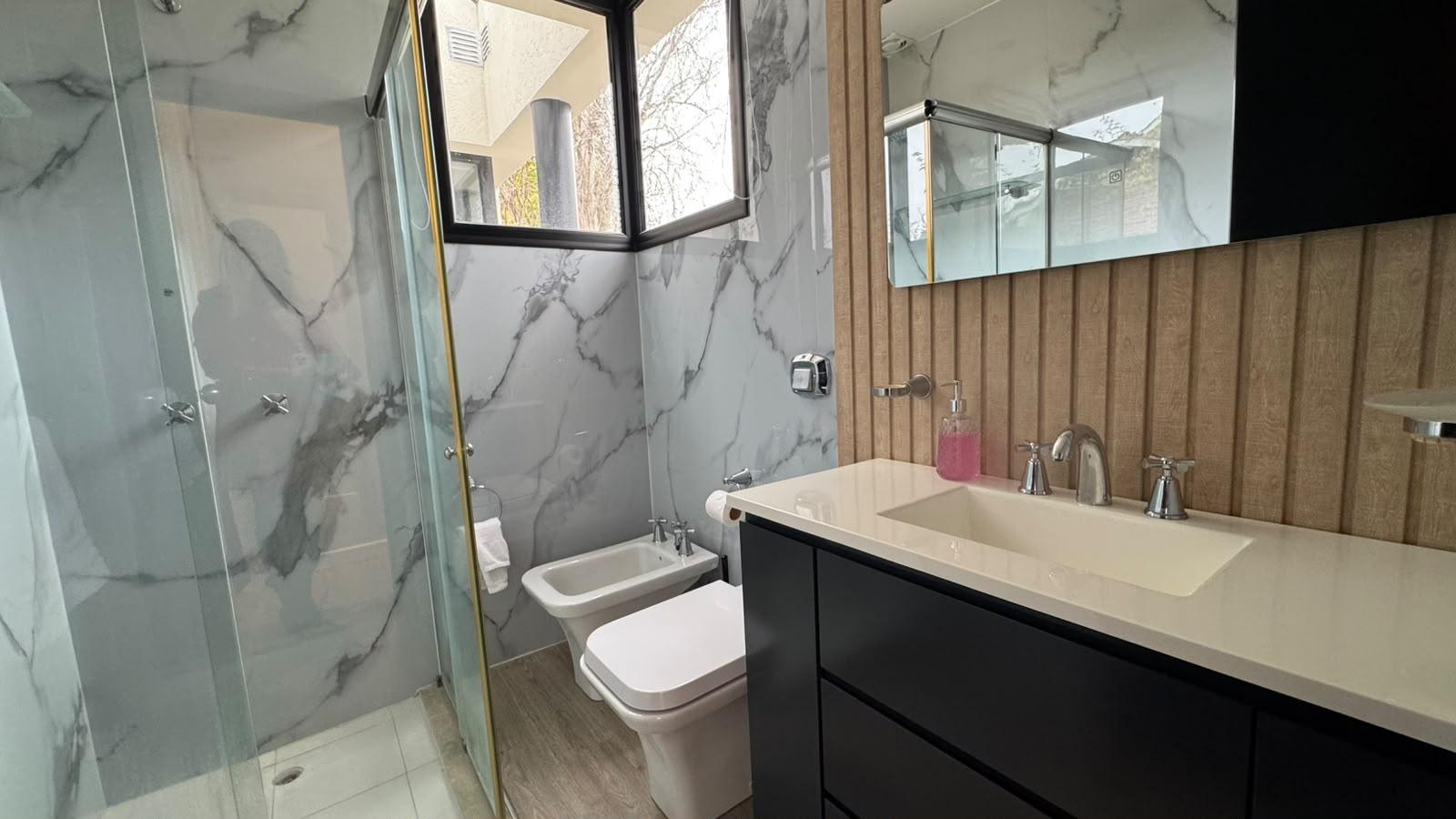 WhatsApp Image 2026-09-11 at 17.28.25 Casa remodelada y restructurada en venta, en Saint Thomas Sur, Canning