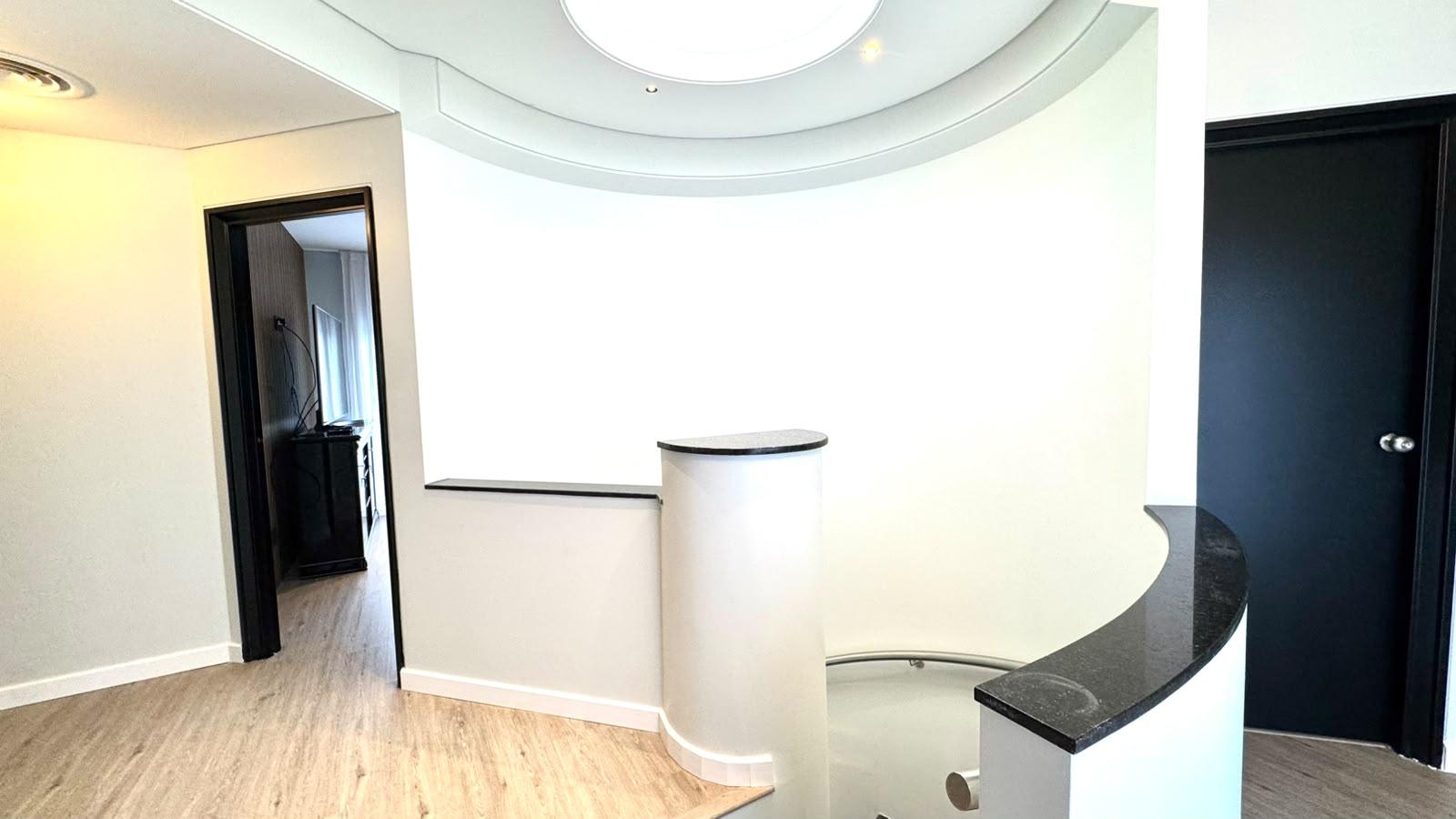 WhatsApp Image 2026-09-11 at 17.28.27 (2) Casa remodelada y restructurada en venta, en Saint Thomas Sur, Canning
