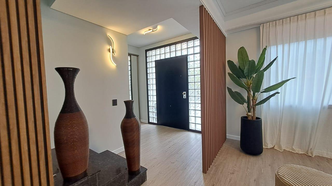 WhatsApp Image 2026-09-12 at 12.20.37 Casa remodelada y restructurada en venta, en Saint Thomas Sur, Canning