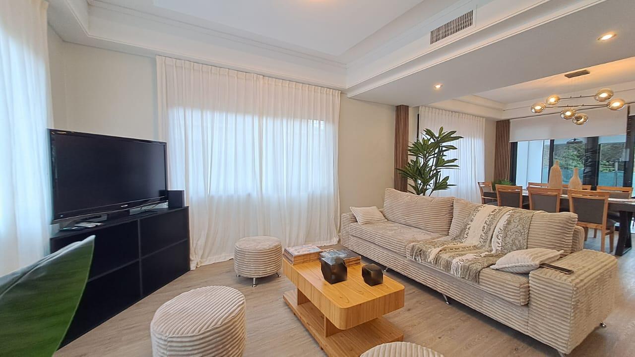 WhatsApp Image 2026-09-12 at 12.20.40 (2) Casa remodelada y restructurada en venta, en Saint Thomas Sur, Canning