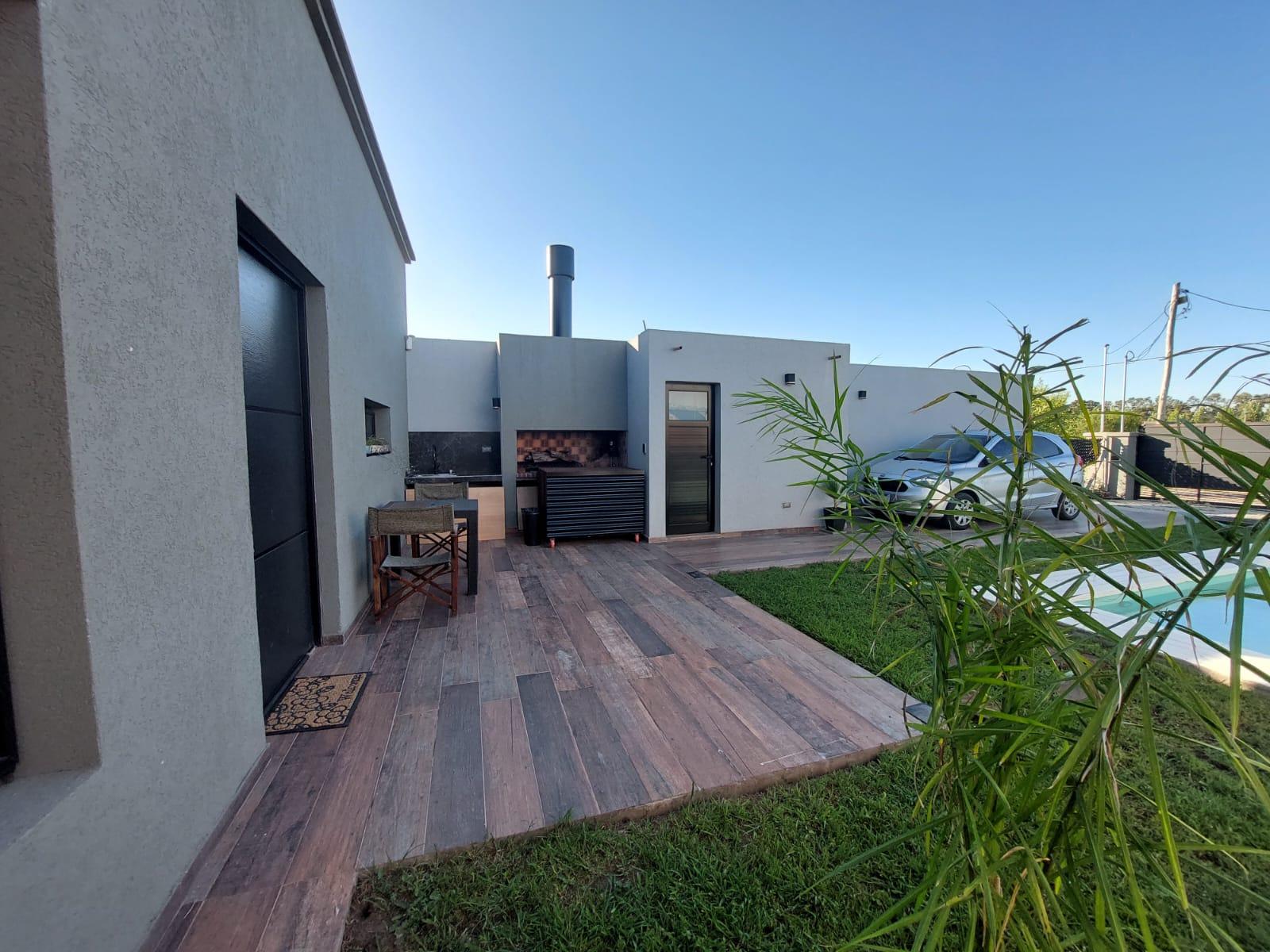 Casa de 3 ambientes en venta apto crédito hipotecario en Spegazzini Ezeiza