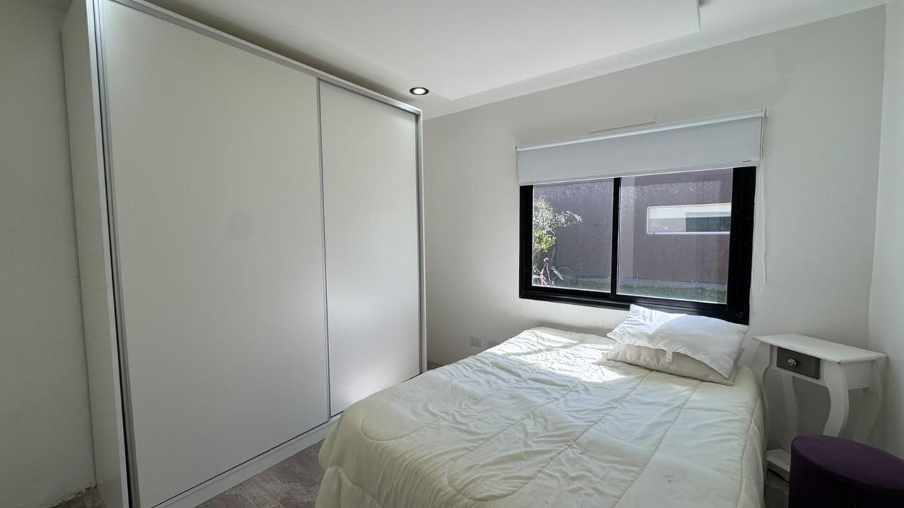 Casa con 4 dormitorios a la venta en Lagos de San Eliseo Guernica Acceso por Ruta 58