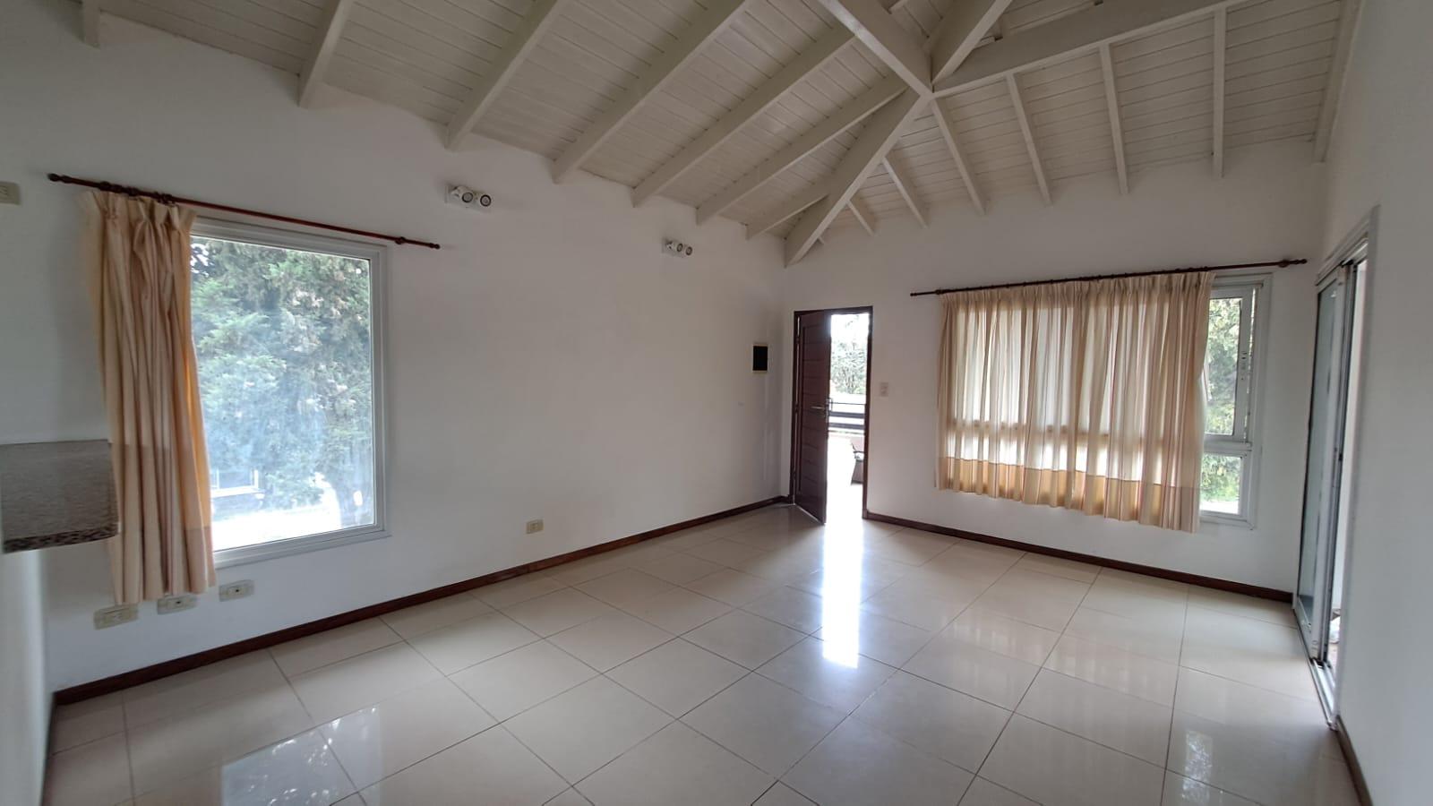 WhatsApp Image 2026-10-06 at 11.49.36 (2) Departamento en Venta y Alquiler en Canning Primer Piso por escalera complejo Amaneceres De Canning