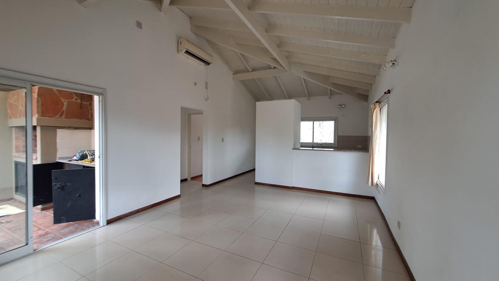 WhatsApp Image 2026-10-06 at 11.49.36 Departamento en Venta y Alquiler en Canning Primer Piso por escalera complejo Amaneceres De Canning