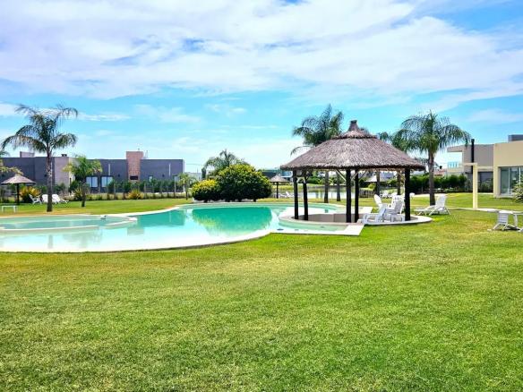 Venta de Lote en La Alameda Canning