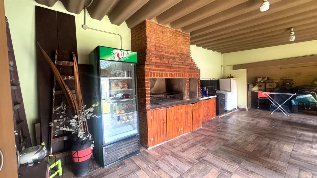 Casa en venta sobre terreno de 434 m2 en El Jaguel a 10 metros de Av. Castex Canning