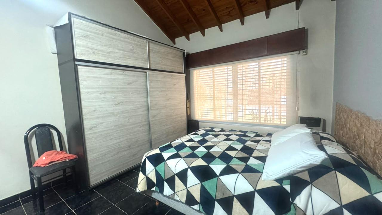Casa en venta sobre terreno de 434 m2 en El Jaguel a 10 metros de Av. Castex Canning