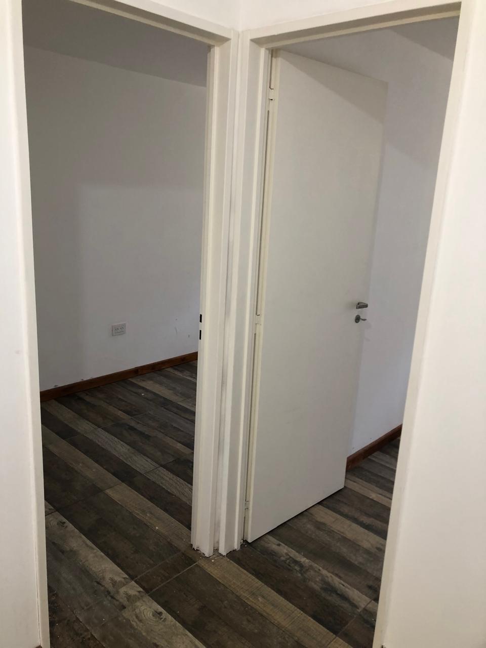 Duplex sin muebles en alquiler con 3 dormitorios y patio en Ezeiza