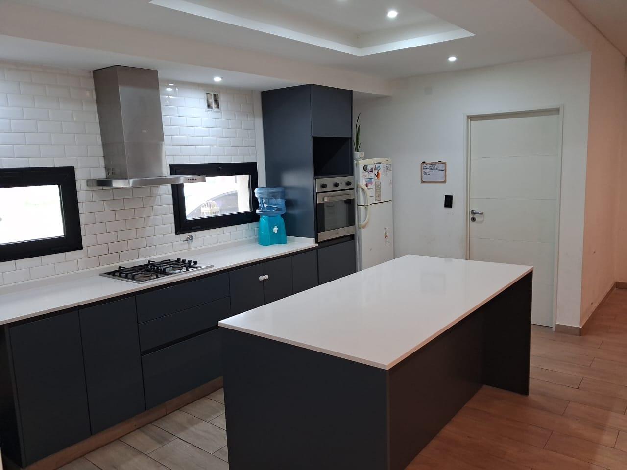 Casa en venta 4 ambientes en barrio cerrado santa Inés (perimetral a Juana de arco), Canning
