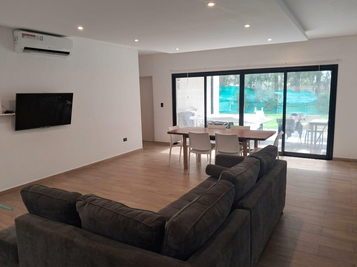 Casa en venta 4 ambientes en barrio cerrado santa Inés (perimetral a Juana de arco), Canning