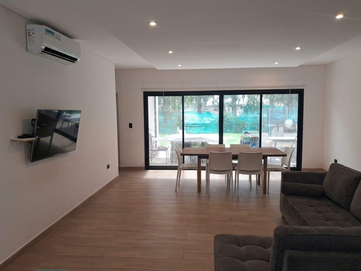 Casa en venta 4 ambientes en barrio cerrado santa Inés (perimetral a Juana de arco), Canning