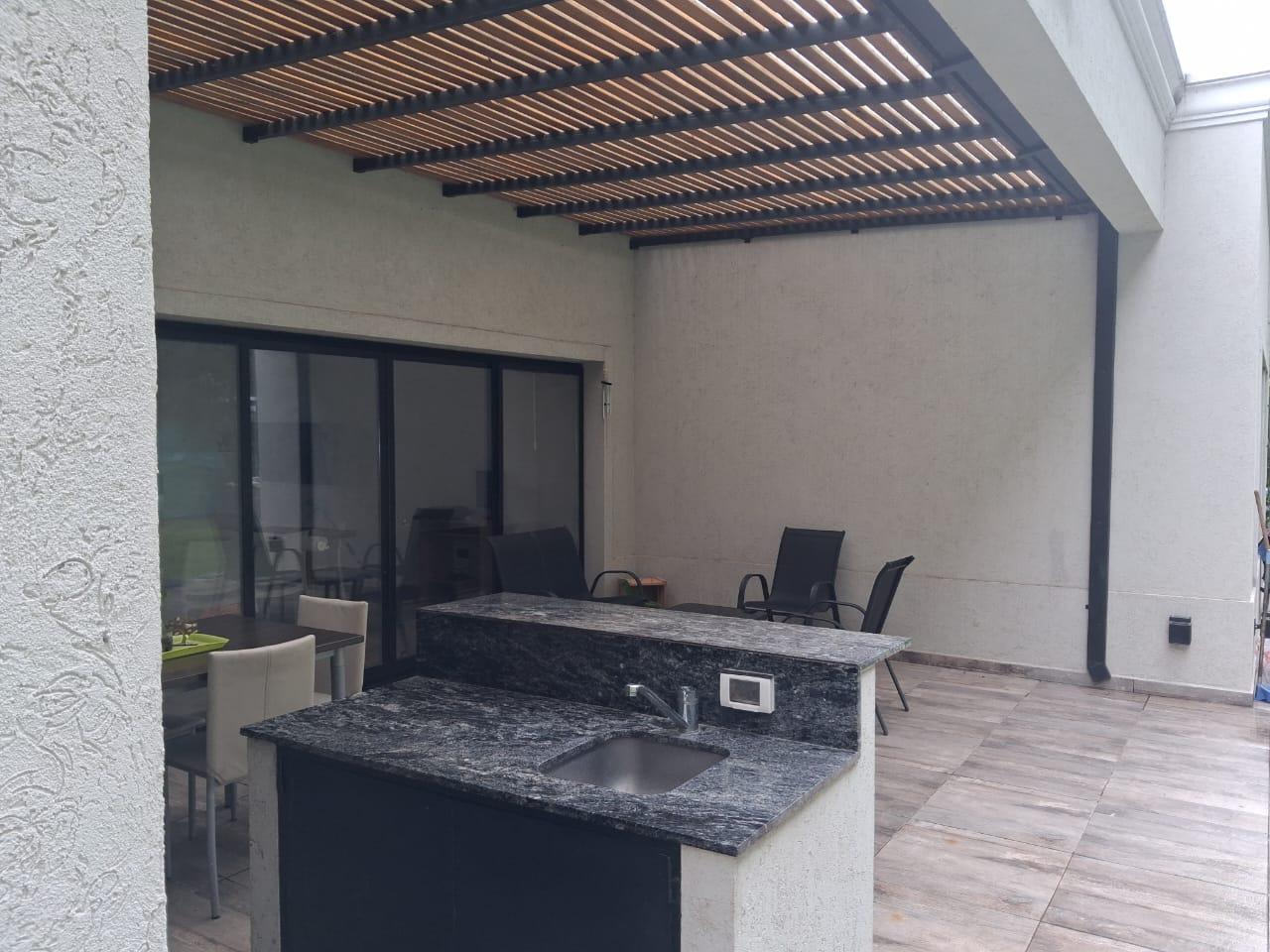 Casa en venta 4 ambientes en barrio cerrado santa Inés (perimetral a Juana de arco), Canning