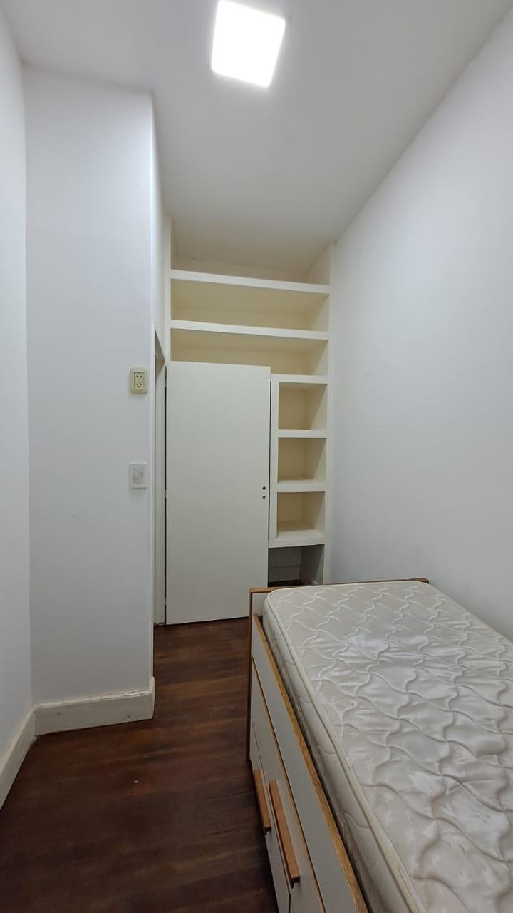 Casa amoblada en alquiler con 3 dormitorios y patio en Ezeiza