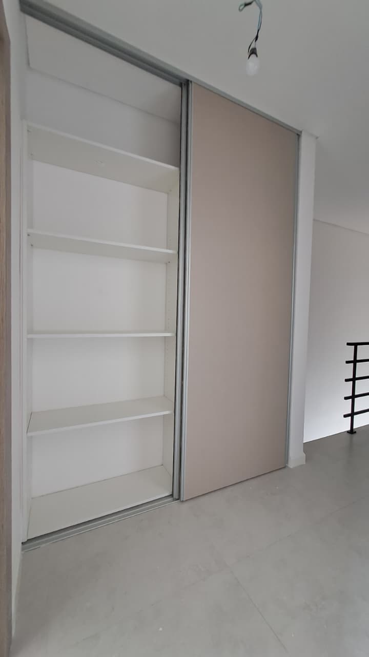 Casa tipo duplex de 4 ambientes en venta en barrio con amenities en Canning Parc